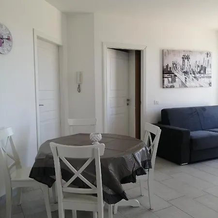 Дом отдыха Cm House *